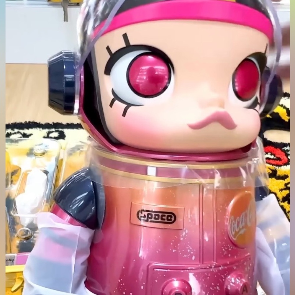 MEGA SPACE MOLLY 400% COCA-COLA VERSION 1 (V1 ) COLLECTIBLE - Picture 13 of 15